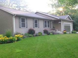 3674 W River Rd, Muskegon, MI 49445