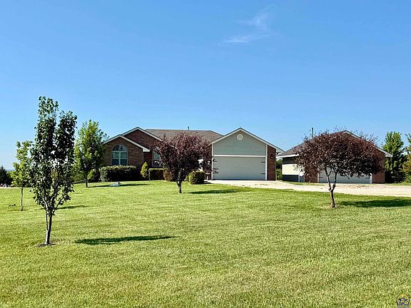 2nd image of 28156 Country Breeze Dr