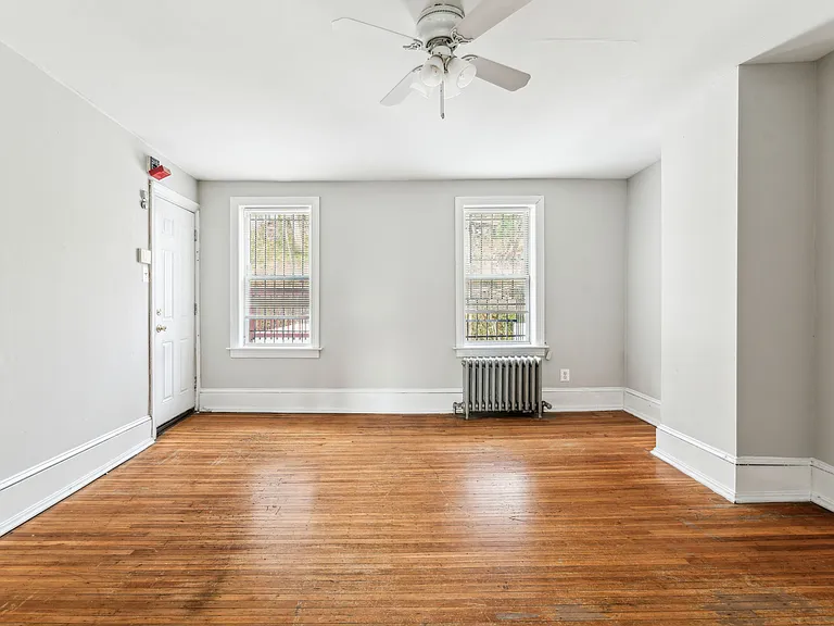 4135 Ridge Ave #15 — Photo 9