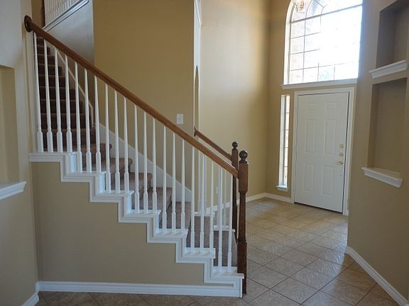 2nd image of 1201 Seneca Pl