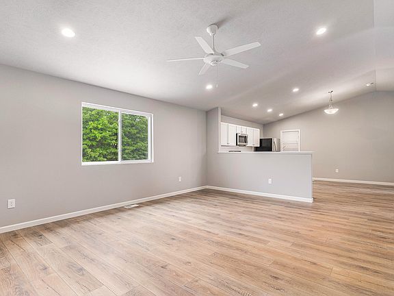 4th image of 5102 Lake Pines Ct