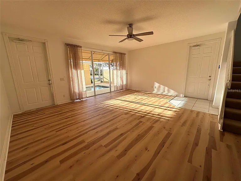 7776 Andora Dr — Photo 2