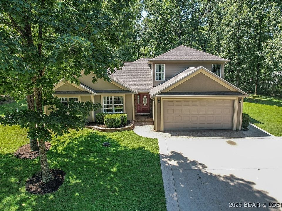 1st image of 326 Bloomington Dr