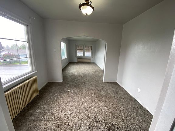 5th image of 1106 Naval Ave #2