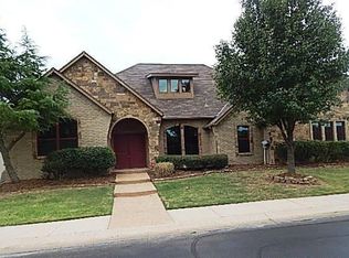 16712 Moorgate Ln, Edmond, OK 73012