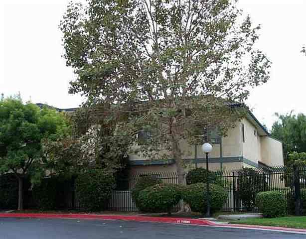 1st image of 2904 Flint St