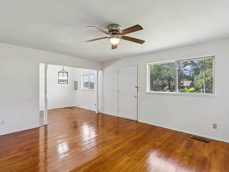 434 Murphys Ln — Photo 6