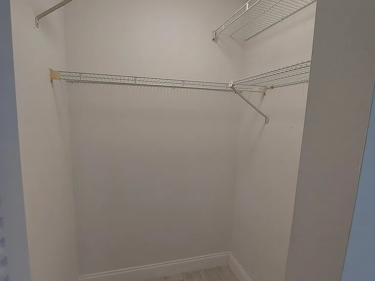 6835 SW 45th Ln — Photo 11