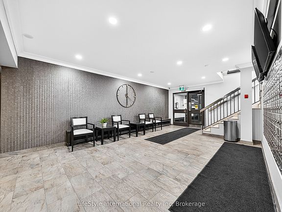 2nd image of 19 Woodlawn Rd E #512