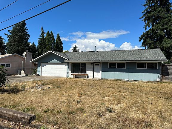 2nd image of 12625 NE Hassalo St