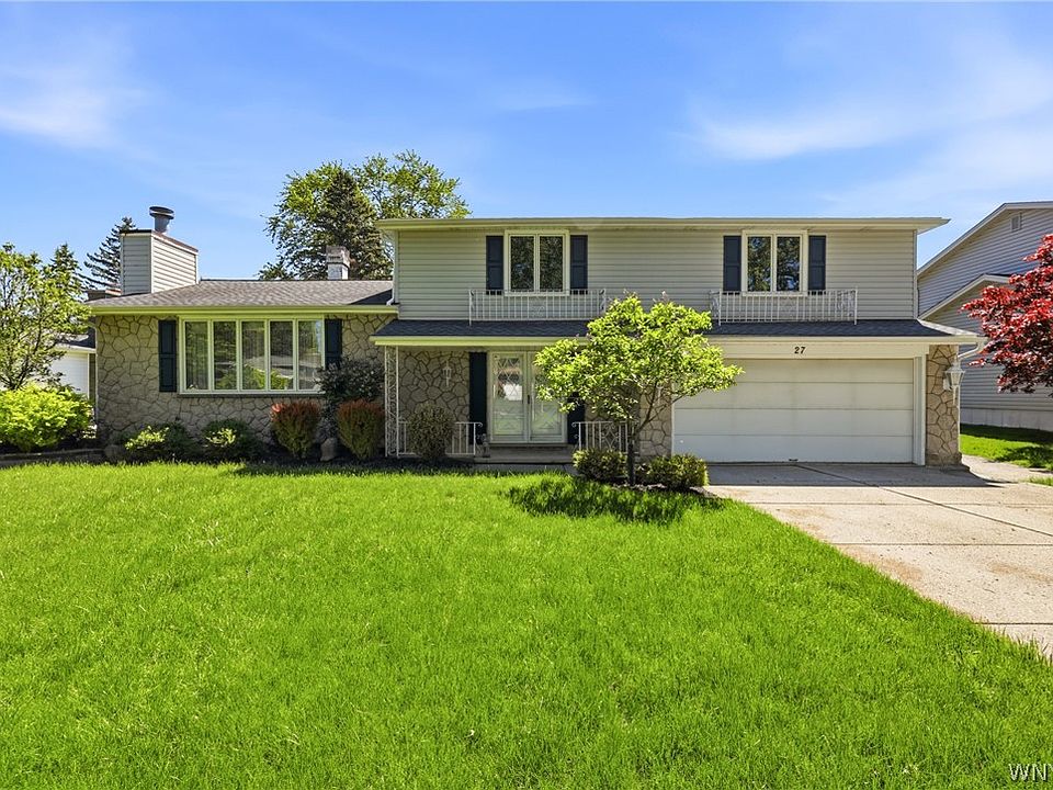 1st image of 27 Honorine Dr