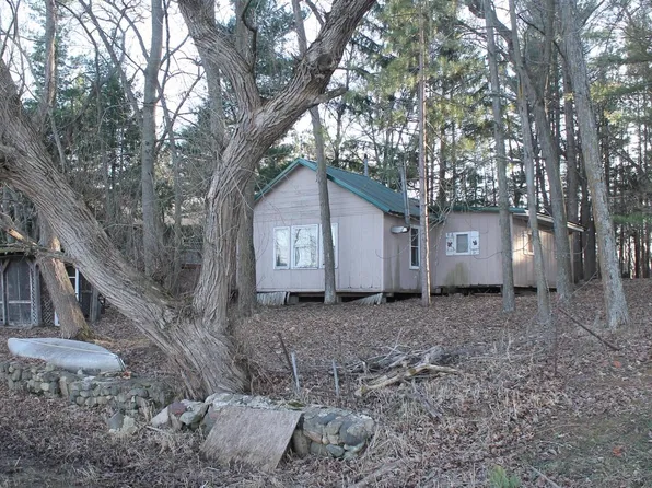 N3500 Indian Echoes Ln, Montello, WI 53949