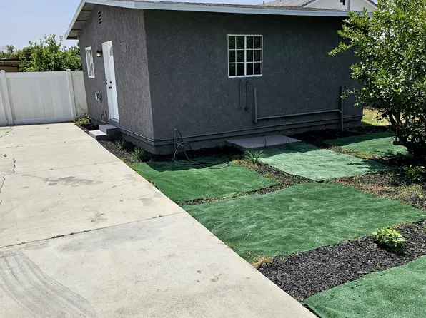340 1/2 W Congress St, Colton, CA 92324