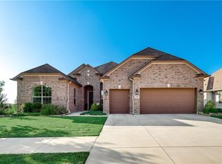 9420 Crestview Dr, Denton, TX 76207