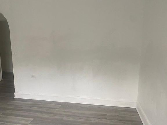 4th image of 1639 S 51st Ct #8