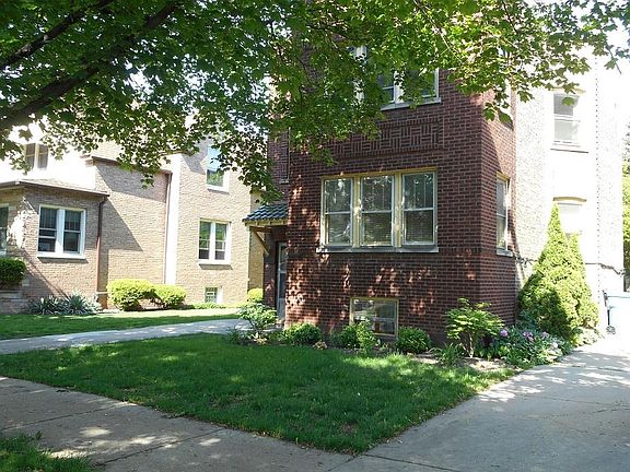 2nd image of 4617 N Kenton Ave