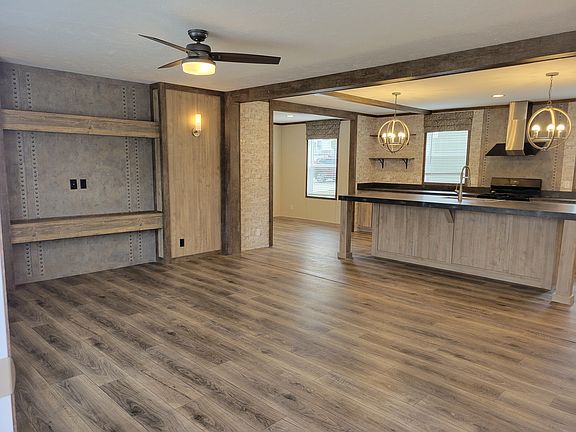 4th image of 4400 Melrose Dr 82-lot 82