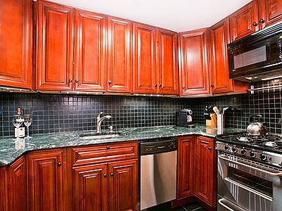 1st image of 321 W 38th St APT 2r