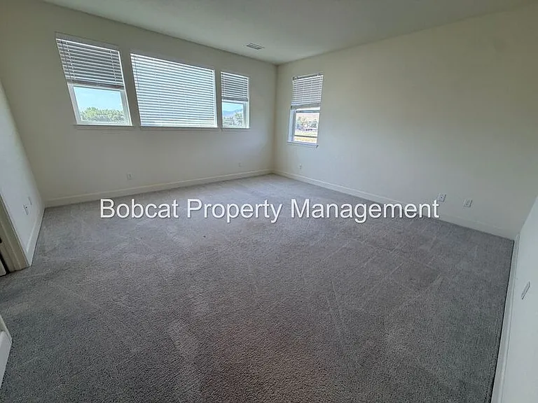 1751 Boundary Peak St — Photo 22