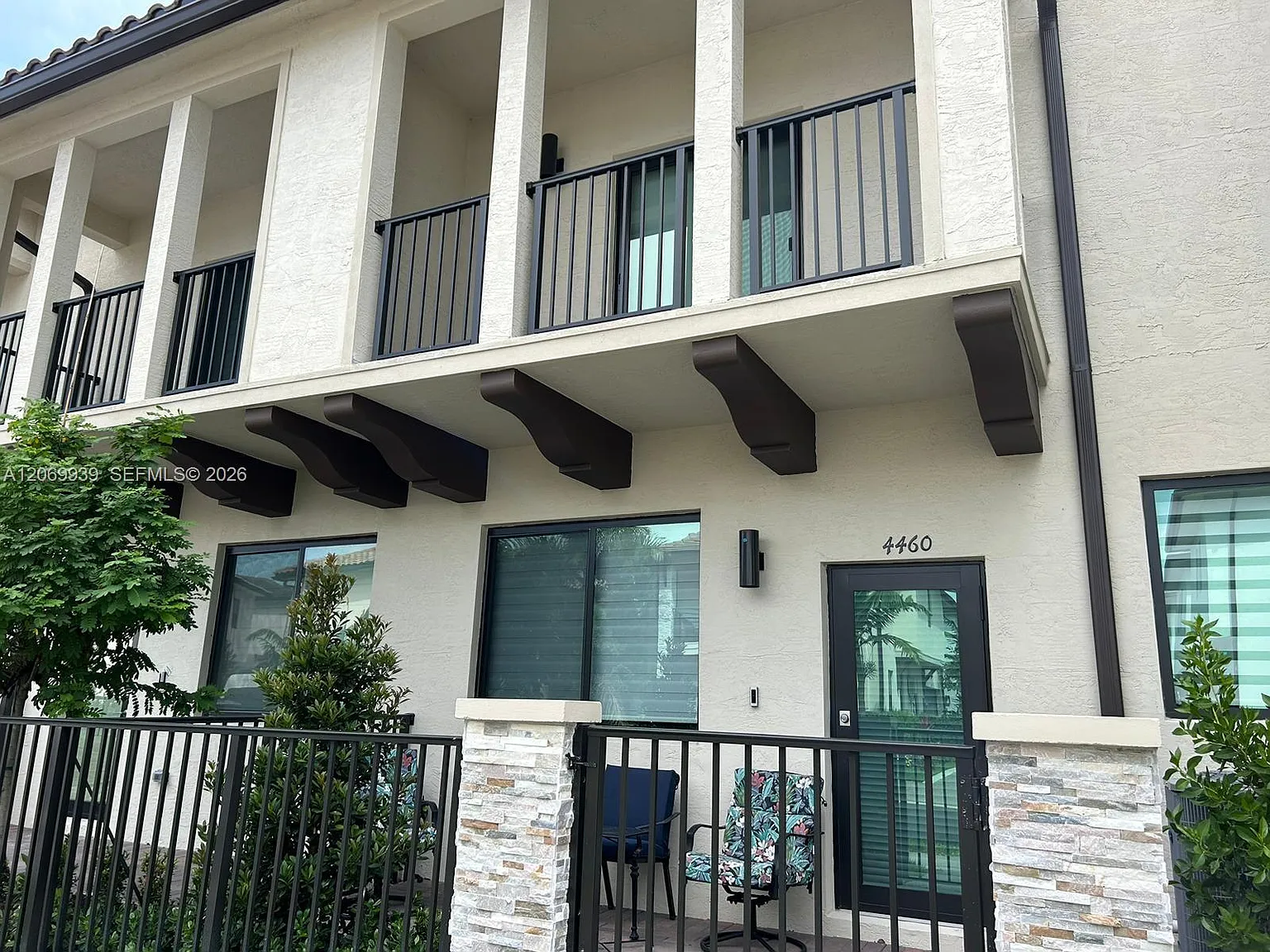 Downtown Doral South Phas — Photo 3
