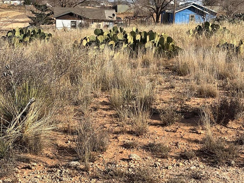 1st image of 504 S 10th St