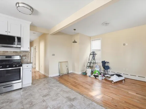 59 Ocean Avenue image 8 of 37