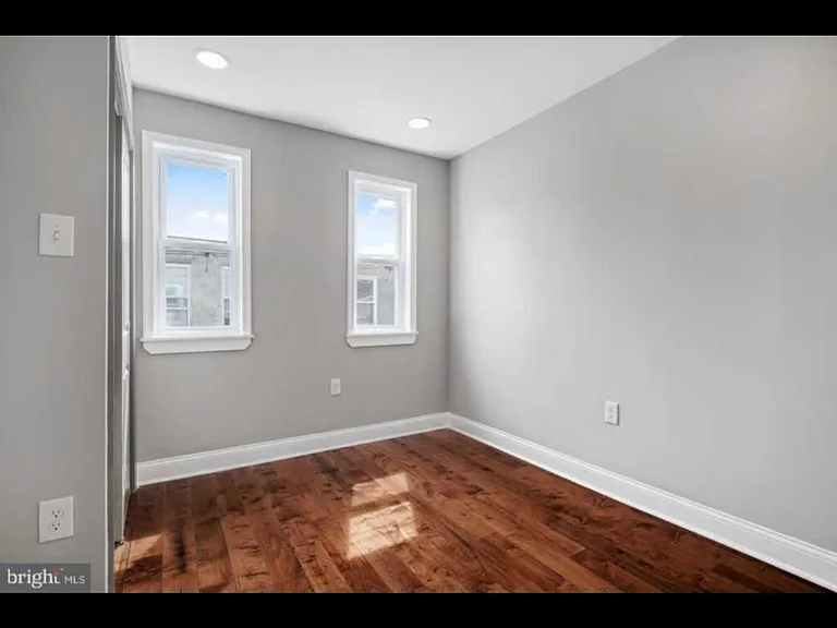 1439 S Etting St — Photo 18