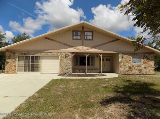 8568 Heather Blvd, Weeki Wachee, FL 34613