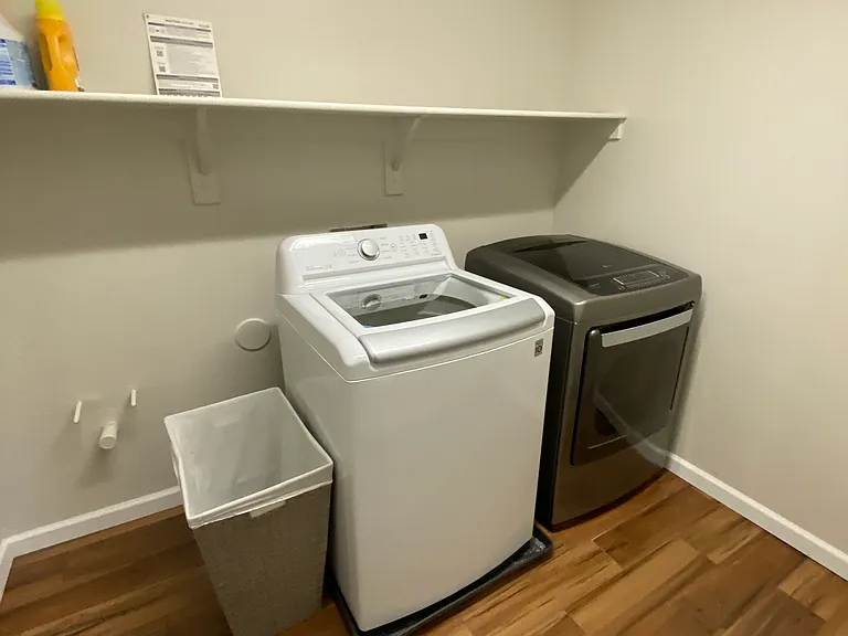 6906 S 78th Dr — Photo 15