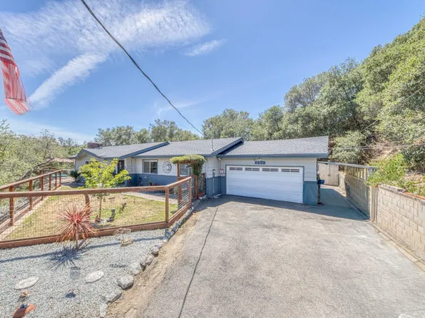 665 Paradise Rd #B, Salinas, CA 93907