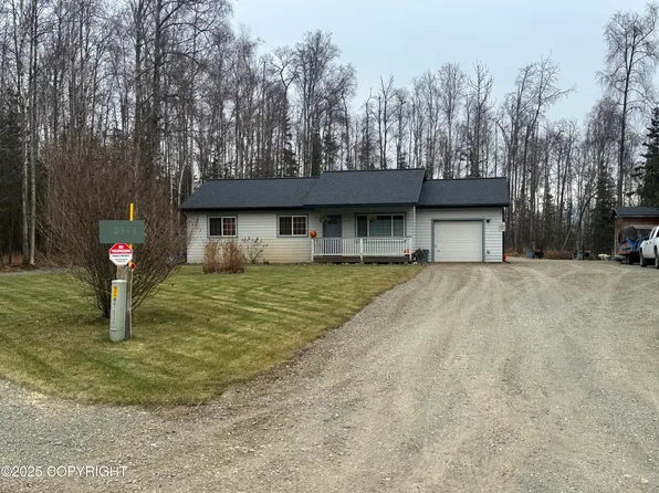10343 S Malemute Run Dr, Wasilla, AK 99623