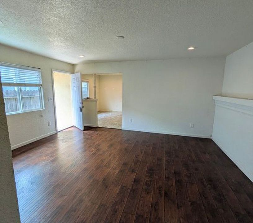 1st image of 5905-07 Clover Manor Way #5907