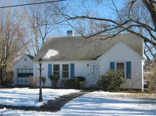 52 Pilgrim Rd, Needham, MA 02492