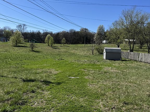 5th image of 2850 Posey Hill Rd