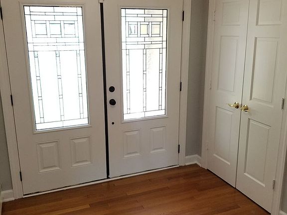 2nd image of 110 King Henry Way