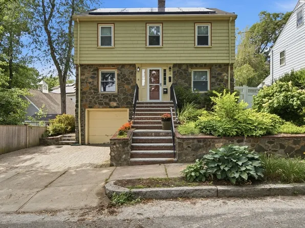 12 Chester St, Arlington, MA 02476