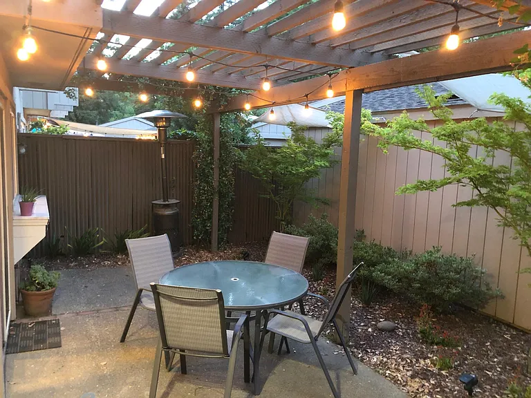115 Hartnell Pl — Photo 13