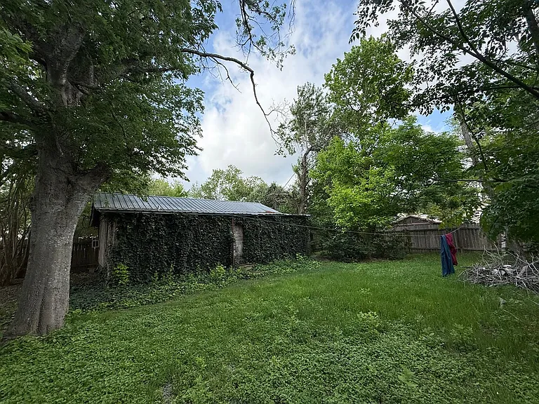 624 Live Fls — Photo 12