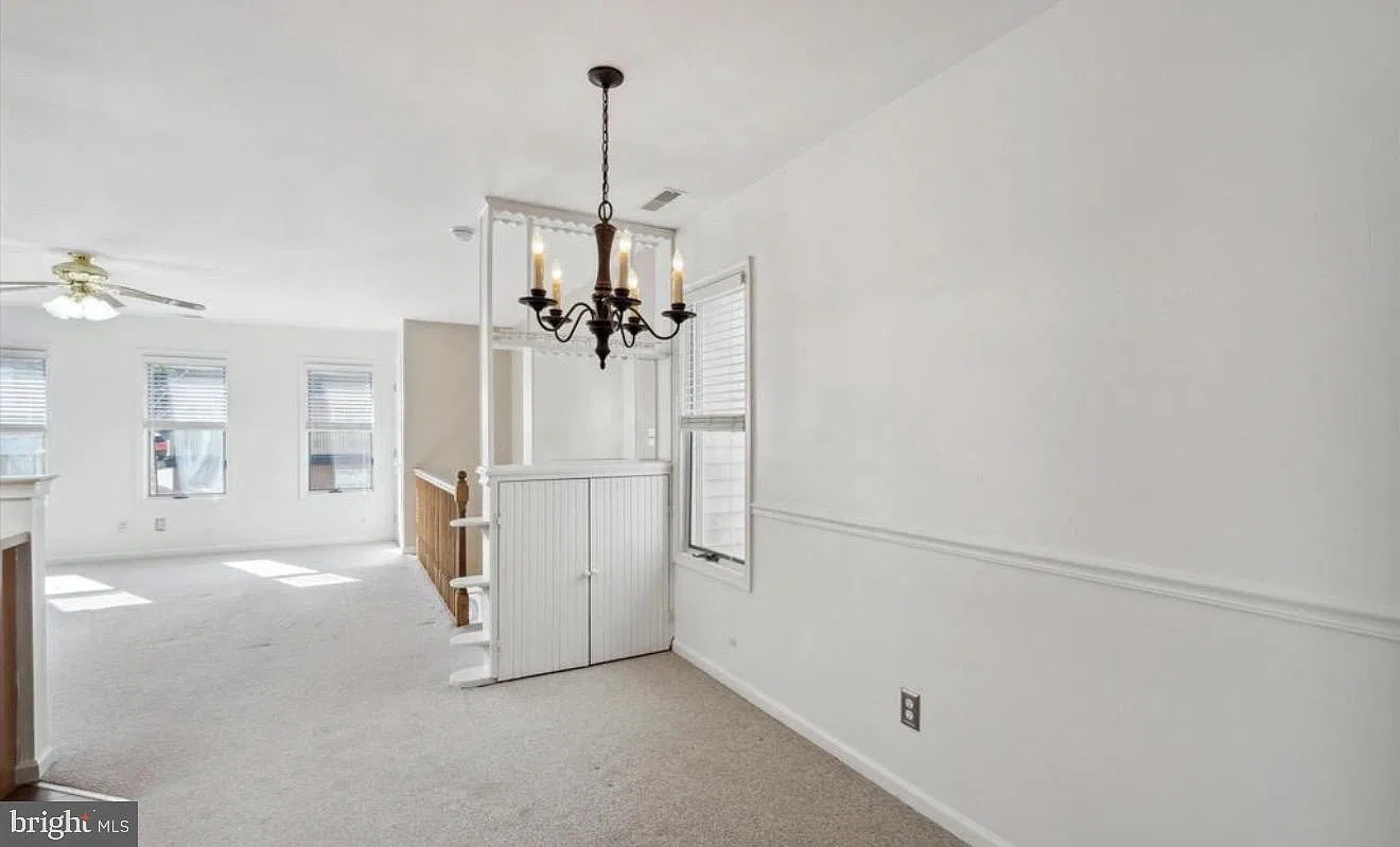 2 bed, 1.0 bath, 936 sqft, $2,450 — Photo 4