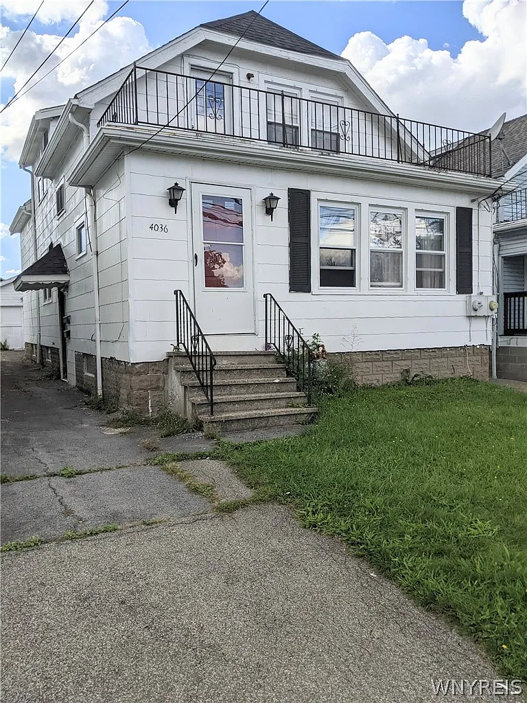 3 bed, 1.0 bath, 850 sqft, $1,300 — Photo 2
