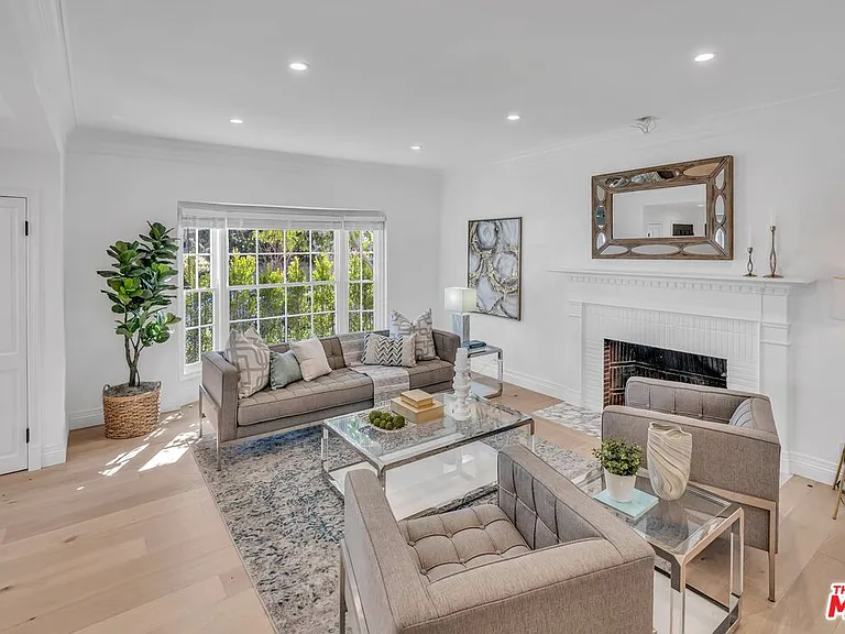 135 S Linden Dr — Photo 12