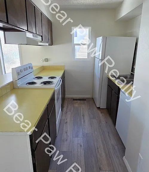 2525 Pattison Ave — Photo 5