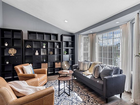 4th image of 15325 68th Avenue Ct E