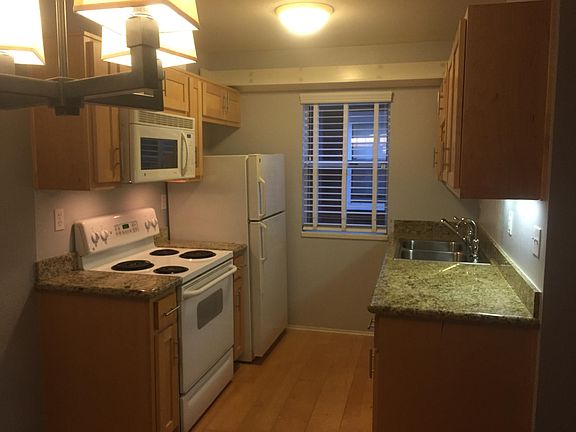 5th image of 66 Marina Lakes Dr