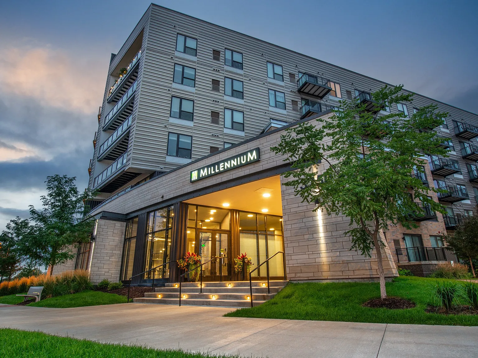 Millennium Edina — Photo 2