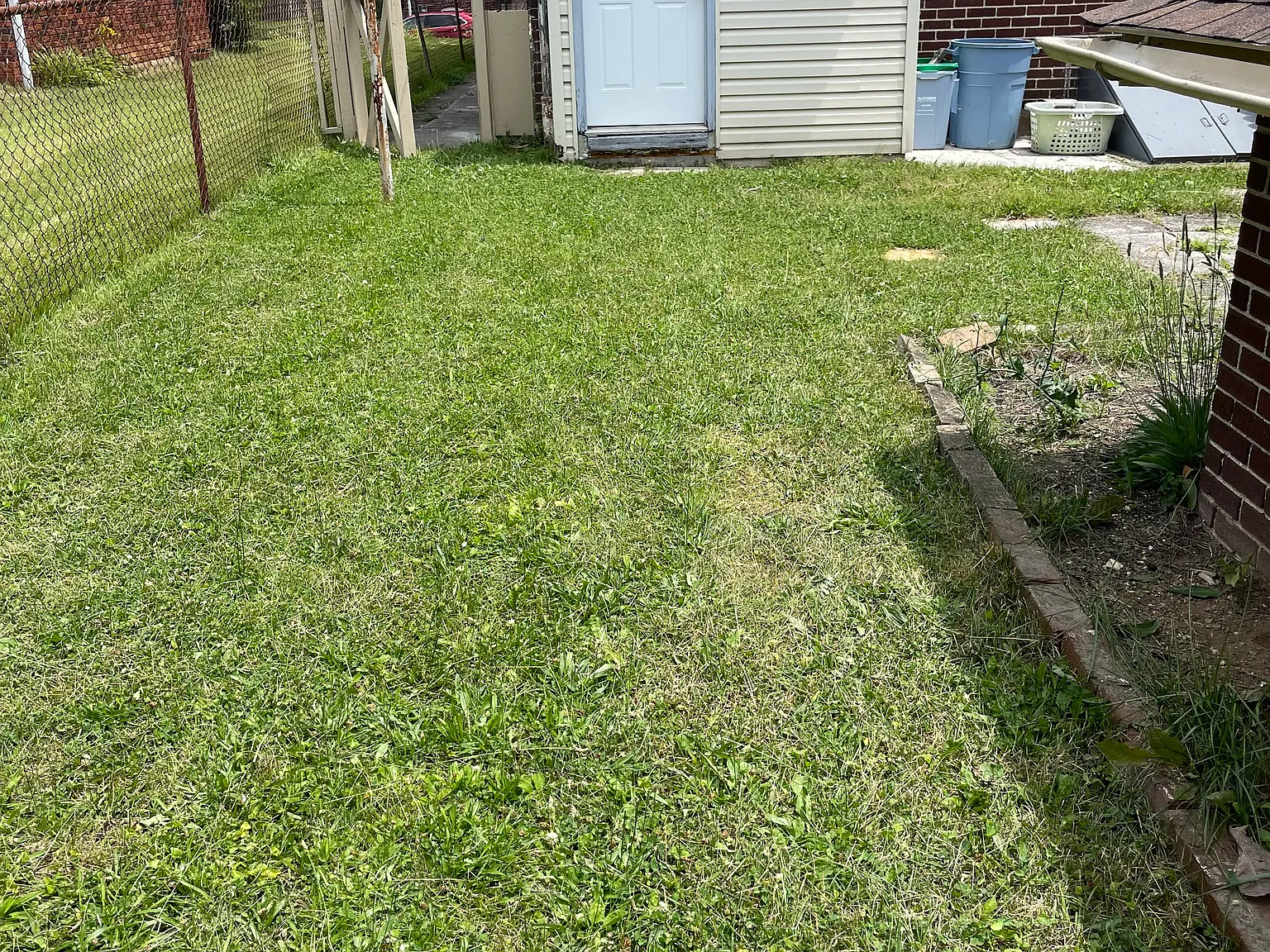 1 bed, 1000 sqft, $1,400 — Photo 2