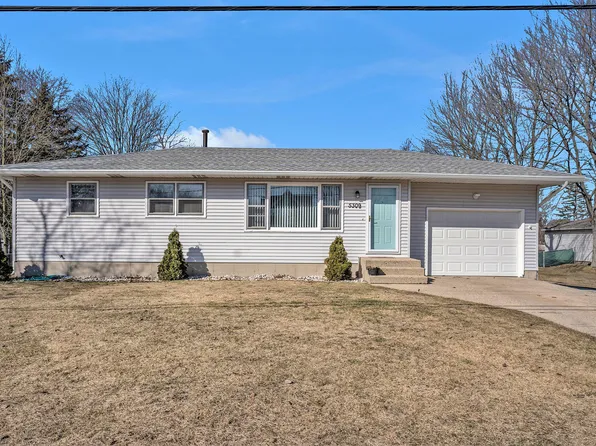 5309 Davis Rd, Muskegon, MI 49441