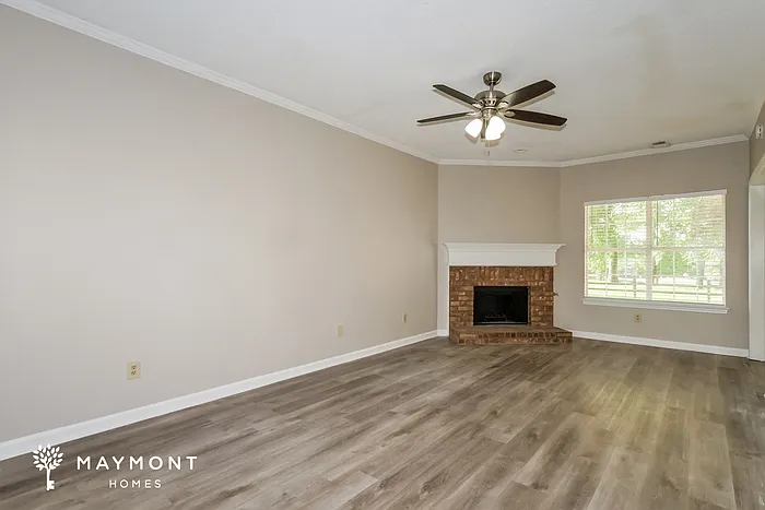 3 bed, 2.5 bath, 2018 sqft, $2,150 — Photo 4