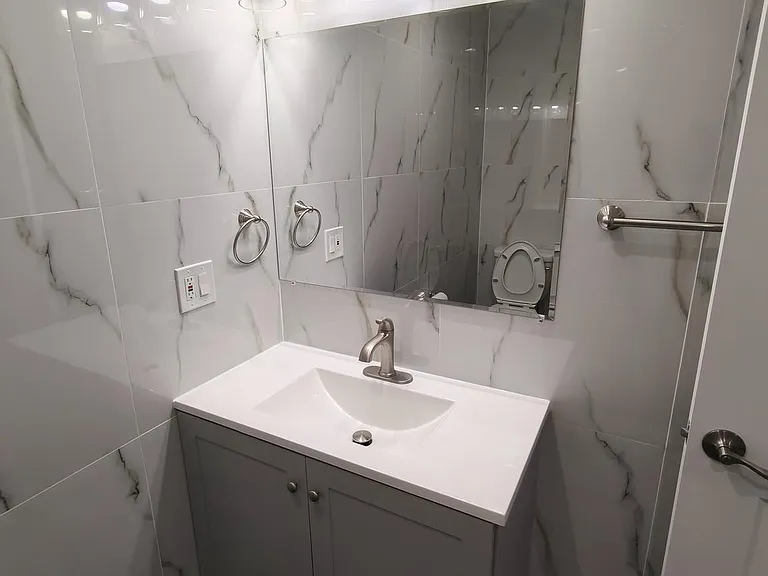 700 N Marshall St #8-C2 — Photo 19