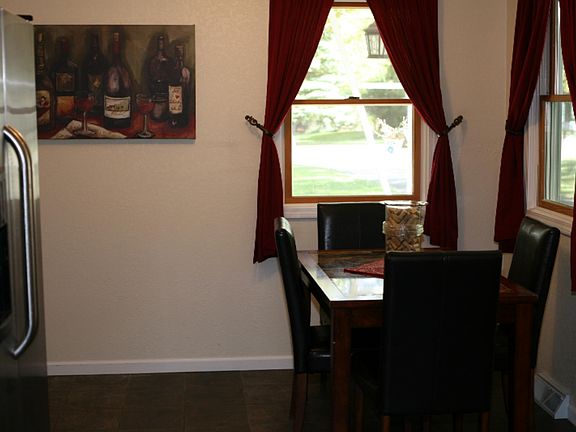 4th image of 1183 Gary St